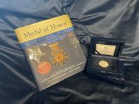 Medal of Honor Book and Coin 202//151